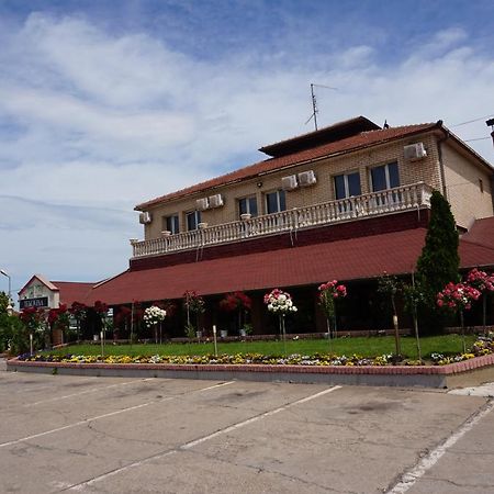 Guesthouse & Restaurant Tekovina สเมเดเรโว ภายนอก รูปภาพ