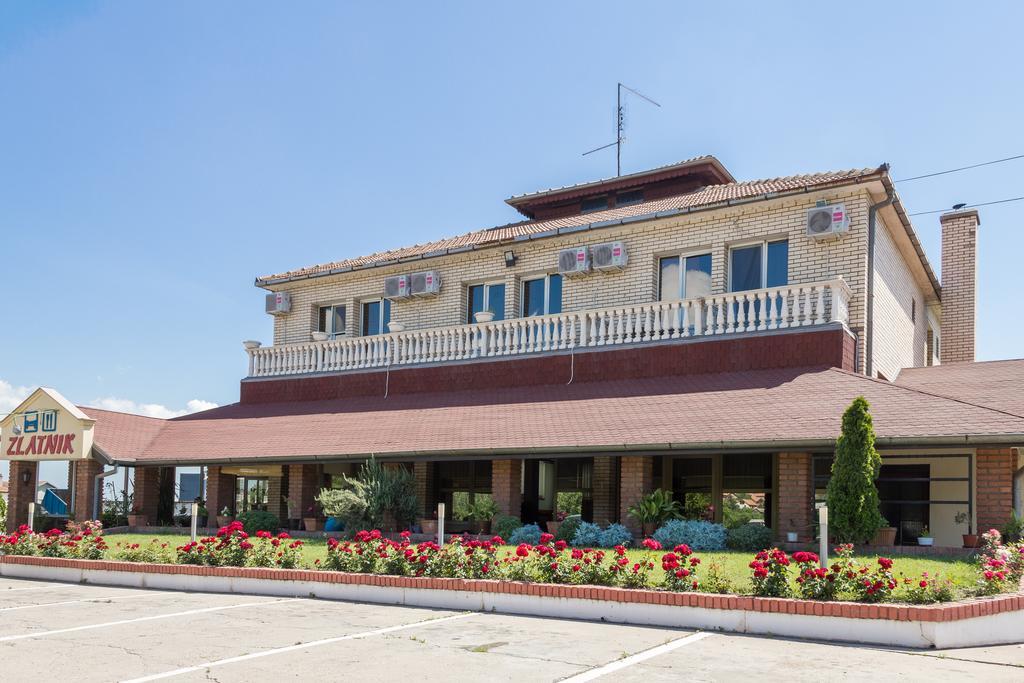 Guesthouse & Restaurant Tekovina สเมเดเรโว ภายนอก รูปภาพ