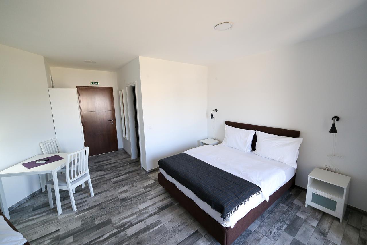 Guesthouse & Restaurant Tekovina สเมเดเรโว ภายนอก รูปภาพ