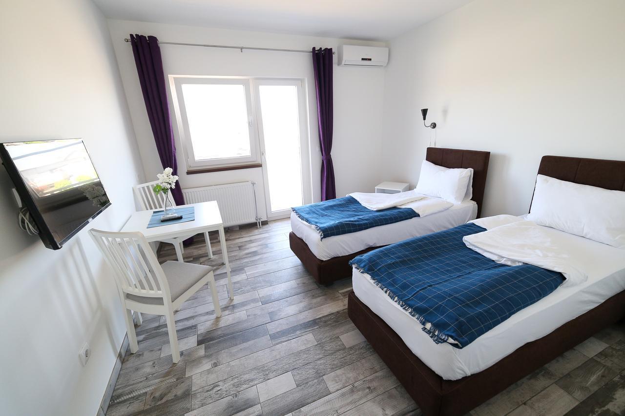 Guesthouse & Restaurant Tekovina สเมเดเรโว ภายนอก รูปภาพ